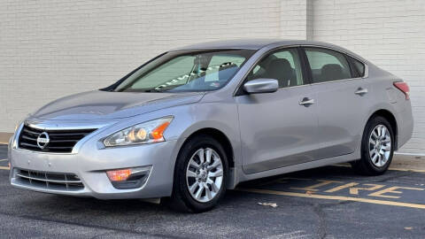 2013 Nissan Altima for sale at Carland Auto Sales INC. in Portsmouth VA