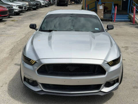 2017 Ford Mustang V6