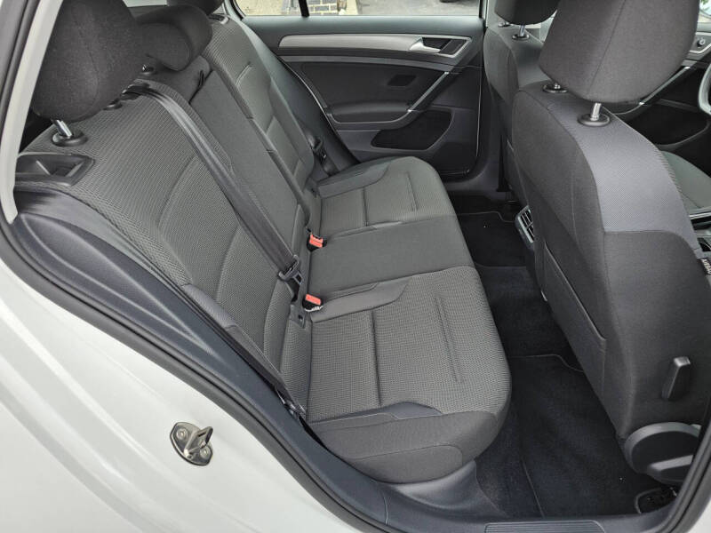 2017 Volkswagen Golf