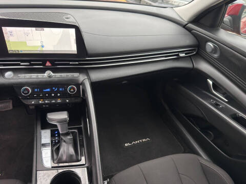 2023 Hyundai Elantra SEL