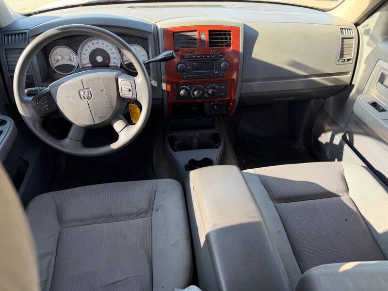 2005 Dodge Dakota SLT