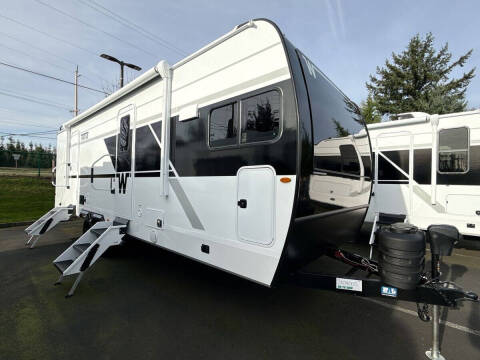 2026 Winnebago Thrive