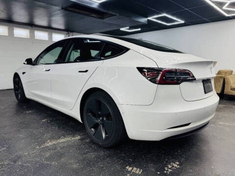 2021 Tesla Model 3 Standard Range Plus