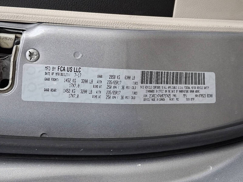 2017 Chrysler Pacifica Hybrid Touring Plus