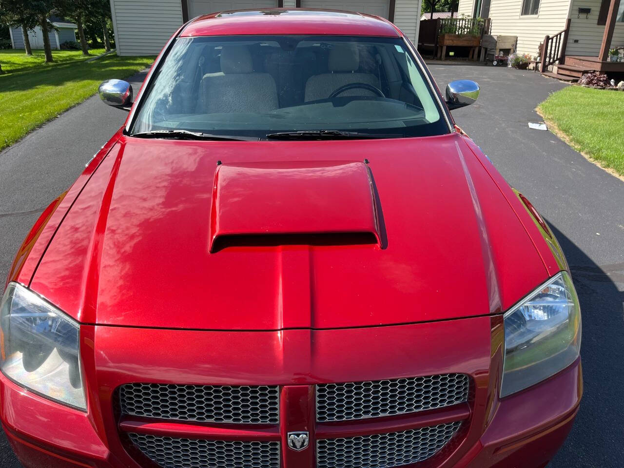 2005 Dodge Magnum 56