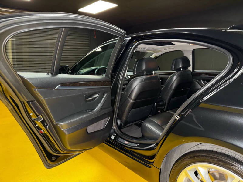 2016 BMW 5 Series 535i