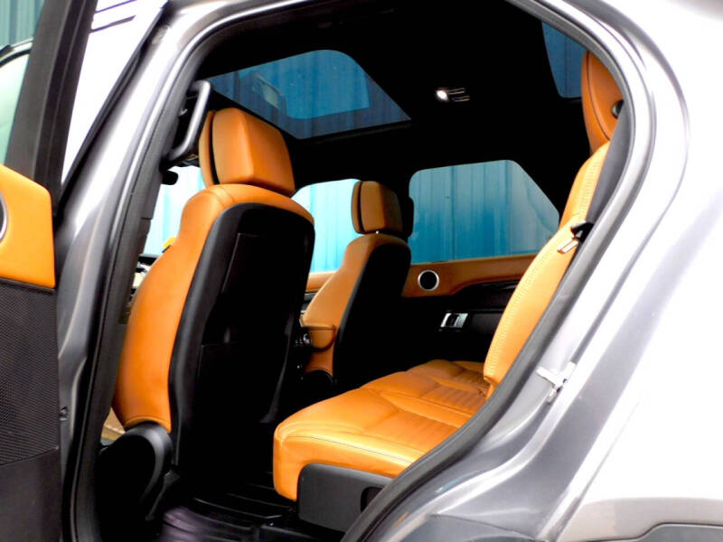 2017 Land Rover Discovery HSE Luxury