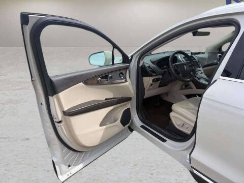 2020 Lincoln Nautilus Reserve
