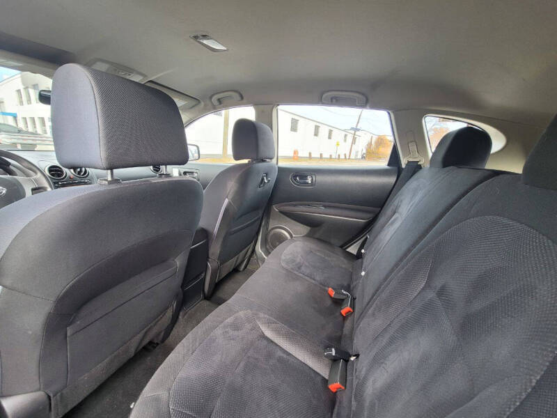 2015 Nissan Rogue Select S