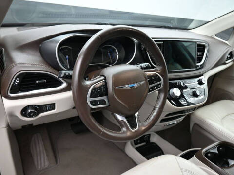 2021 Chrysler Pacifica Hybrid Touring L