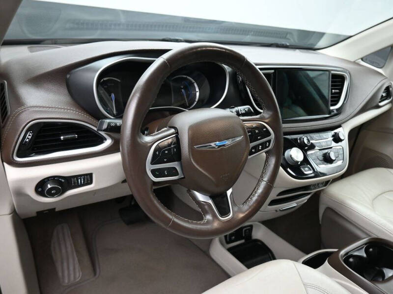 2021 Chrysler Pacifica Hybrid Touring L