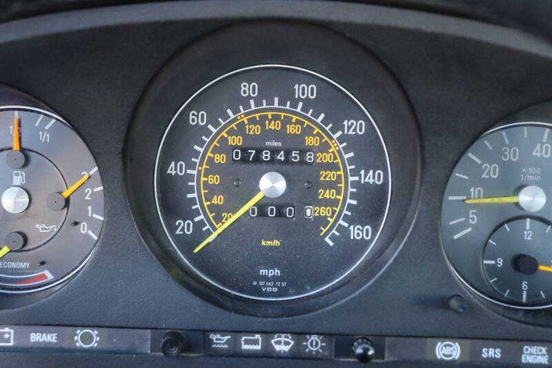 1988 Mercedes-Benz 560-Class 560 SL