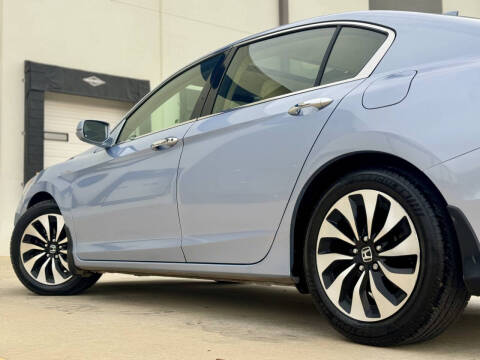 2017 Honda Accord Hybrid EX-L