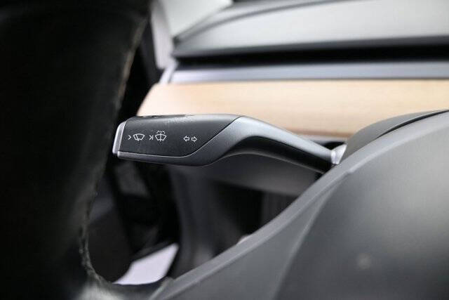 2019 Tesla Model 3 Mid Range