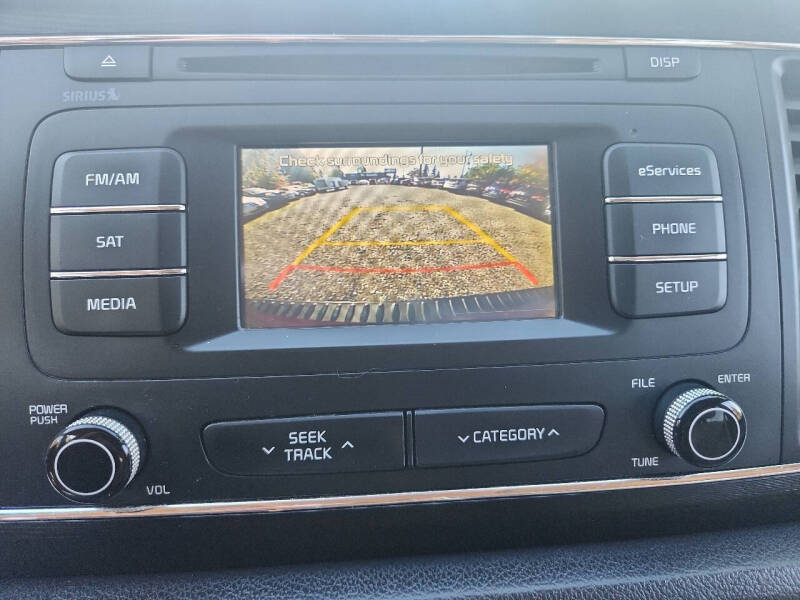 2016 Kia Sedona LX