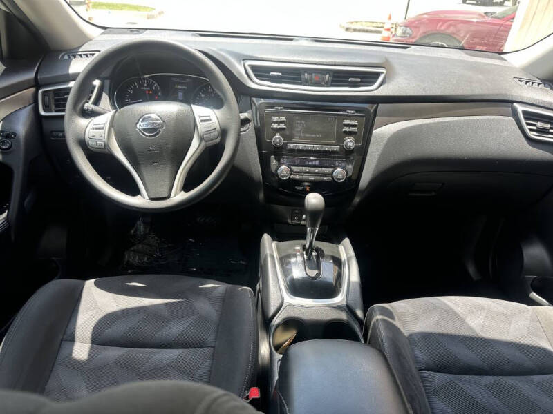 2015 Nissan Rogue SV