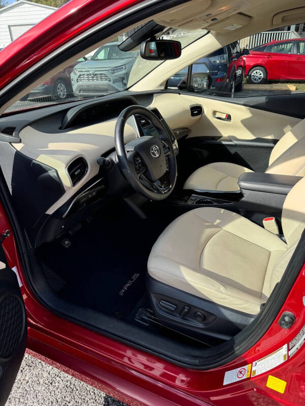 2019 Toyota Prius XLE