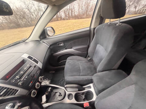 2008 Mitsubishi Outlander XLS