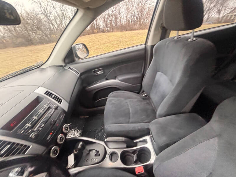 2008 Mitsubishi Outlander XLS