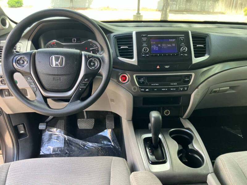 2017 Honda Pilot LX