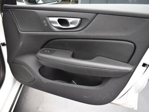 2024 Volvo S60 B5 Core Dark Theme