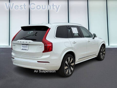 2023 Volvo XC90 Recharge T8 Ultimate Bright Theme 7P
