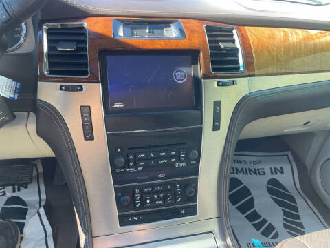 2013 Cadillac Escalade ESV Platinum Edition