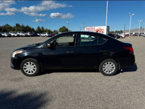 2015 Nissan Versa 1.6 S