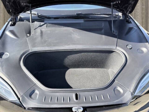 2023 Tesla Model S Plaid