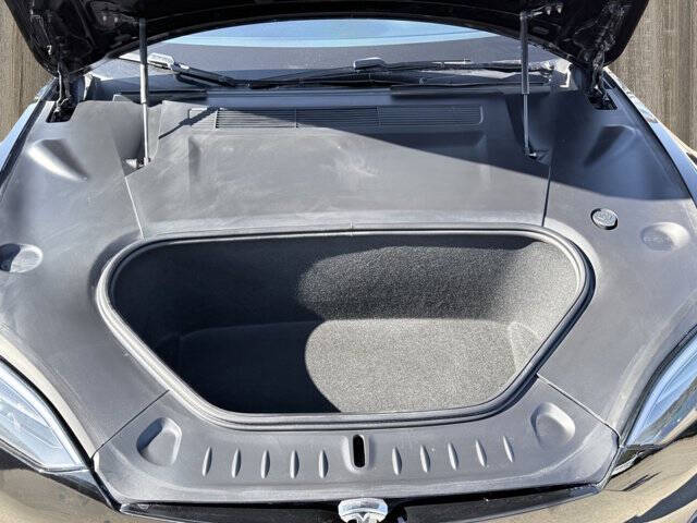 2023 Tesla Model S Plaid