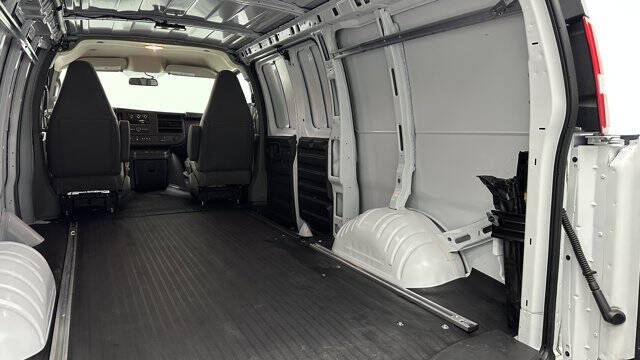 2024 GMC Savana 2500