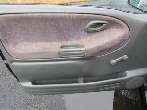 1999 Chevrolet Tracker