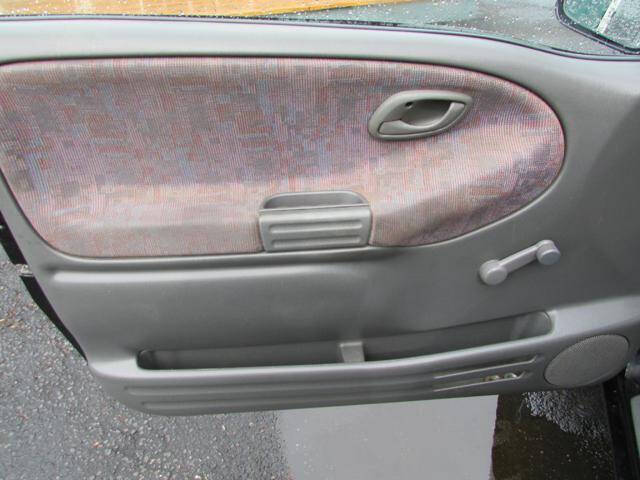 1999 Chevrolet Tracker