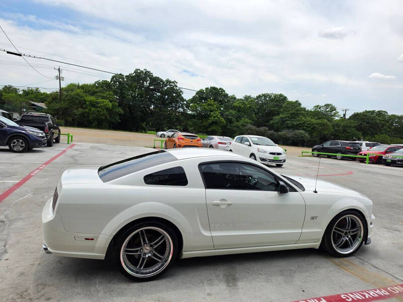 2007 Ford Mustang GT Deluxe
