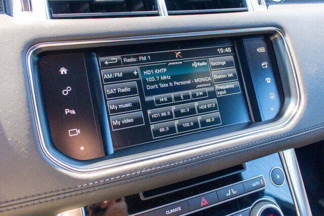 2016 Land Rover Range Rover Sport 25