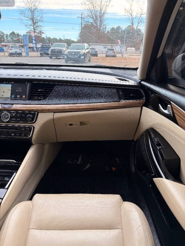 2017 Kia Cadenza Premium