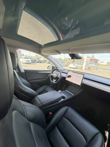 2025 Tesla Model Y Long Range