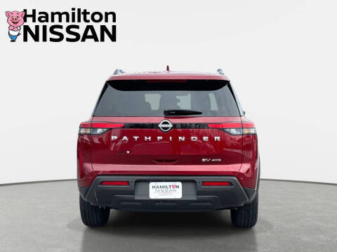 2024 Nissan Pathfinder SV