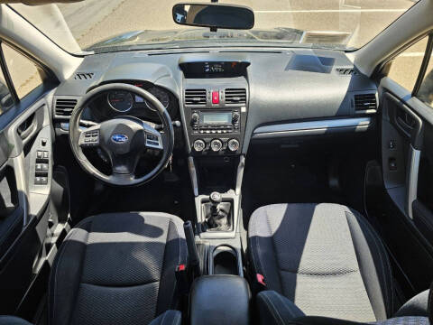 2015 Subaru Forester 2.5i