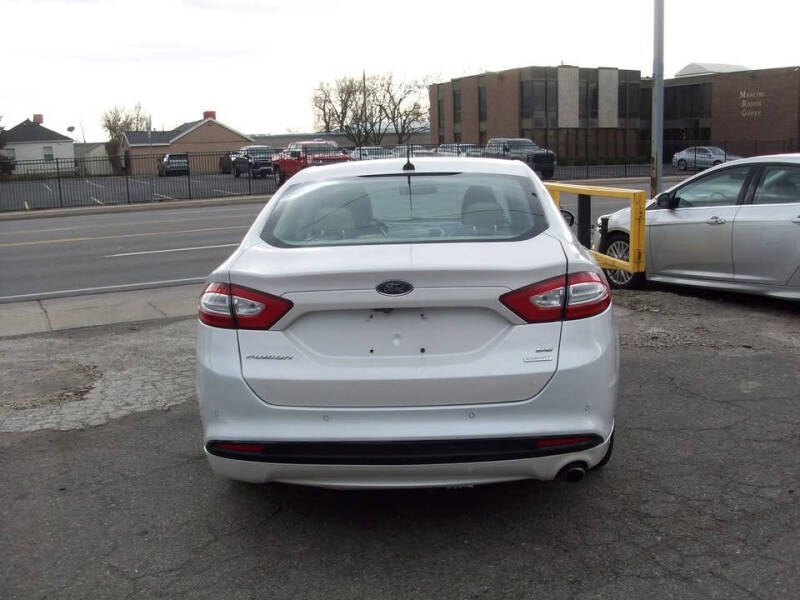 2014 Ford Fusion Hybrid SE