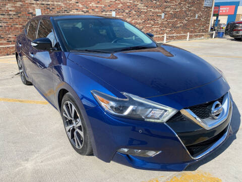 2017 Nissan Maxima for sale at Tiger Auto Sales in Guymon OK