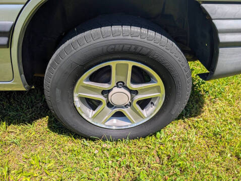 2004 Chevrolet Tracker