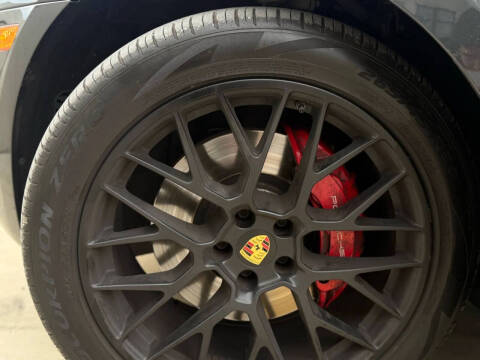 2018 Porsche Macan GTS