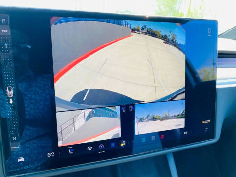 2023 Tesla Model X Standard Range