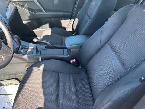 2012 Mazda MAZDA3 i Touring