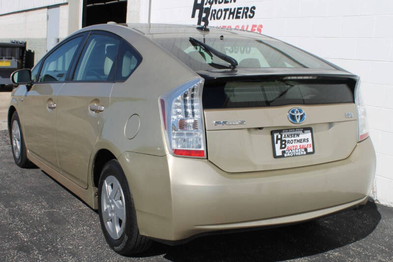 2010 Toyota Prius IV photo 3