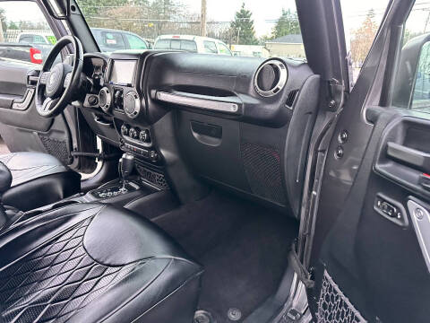 2016 Jeep Wrangler Unlimited Sahara