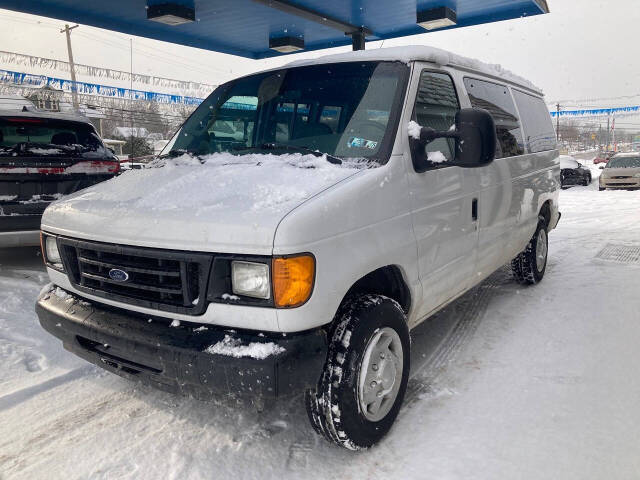 2007 Ford E-Series for sale at Chuckie Bizzarro's Fleetwing Auto in Erie, PA