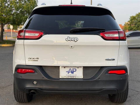 2018 Jeep Cherokee Latitude Plus