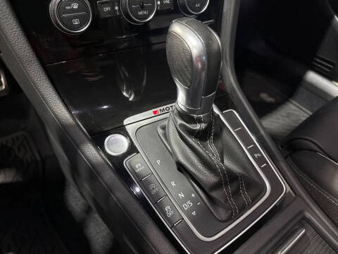 2018 Volkswagen Golf R 4Motion